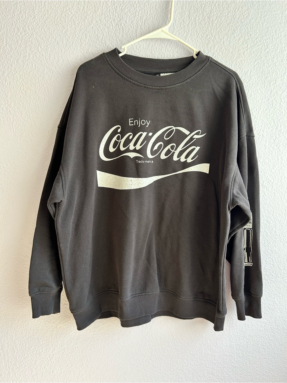 Divided Coca Cola Men’s Sweatshirt • Used • Size: Large